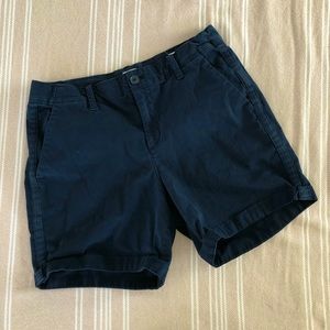Gap girlfriend chino shorts